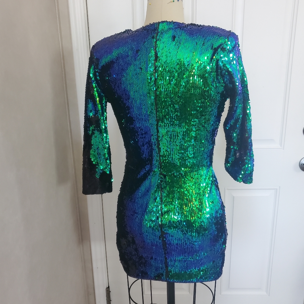 Zara Iridescent Green-Blue Sequin V-Neck Dress - Picture 3 of 6